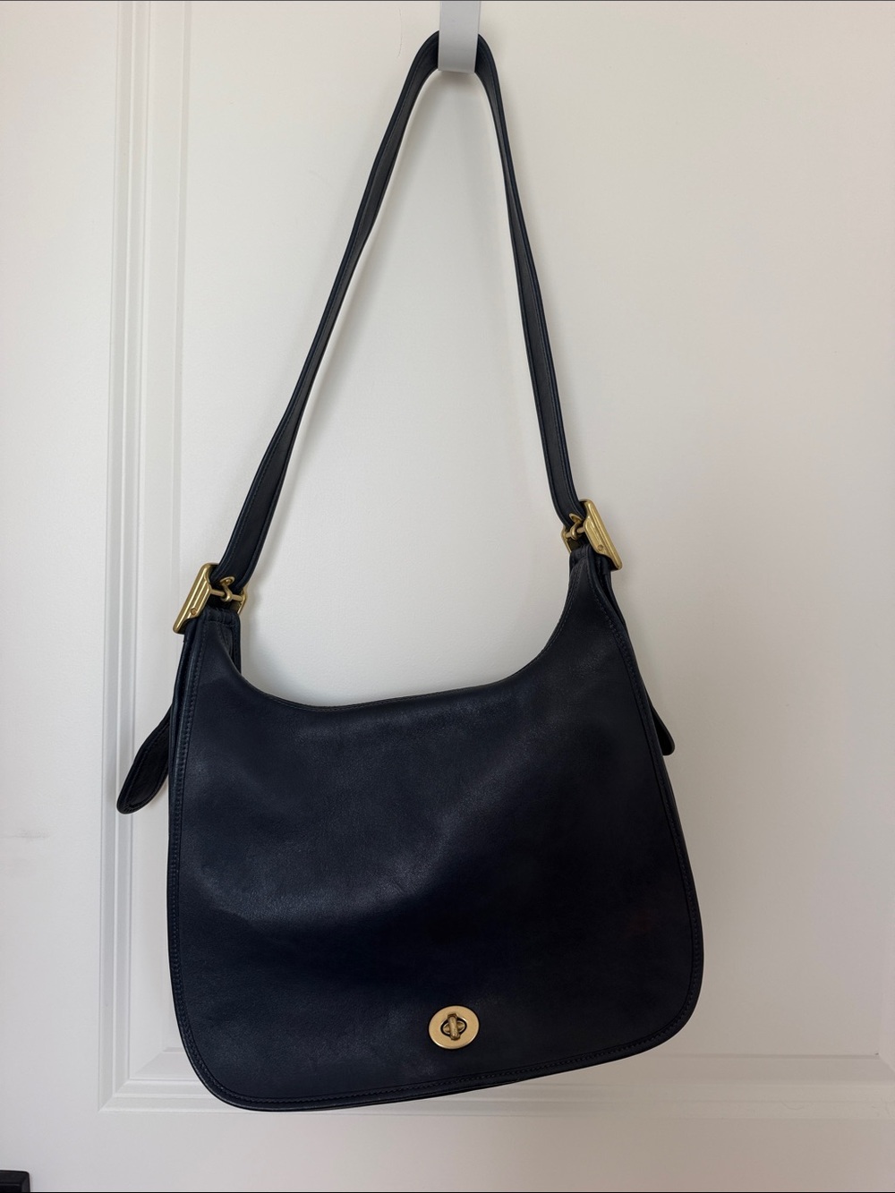 Coach Classic navy Leather Shoulder Bag with Gold Hardware LIKE NEW